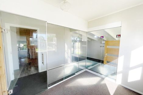 Photo of property in 5 Rondorlyn Place, Manurewa, Auckland, 2102