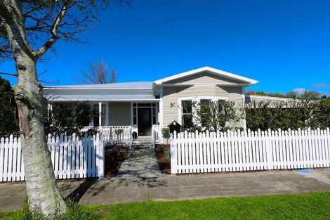 Photo of property in 16 King Street, Carterton, 5713