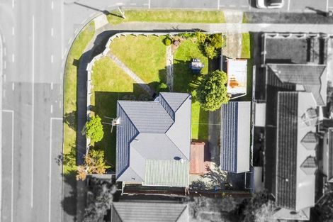 Photo of property in 2 Oxford Crescent, Ebdentown, Upper Hutt, 5018