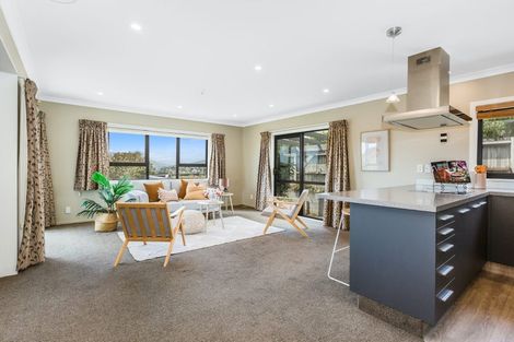 Photo of property in 5 The Top Gallant, Whitby, Porirua, 5024