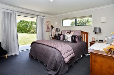 Photo of property in 10 Willowside Place, Amberley, 7410