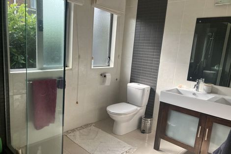 Photo of property in 34 Beach Road, Castor Bay, Auckland, 0620