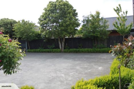 Photo of property in 2/46 Hollyford Avenue, Bryndwr, Christchurch, 8053