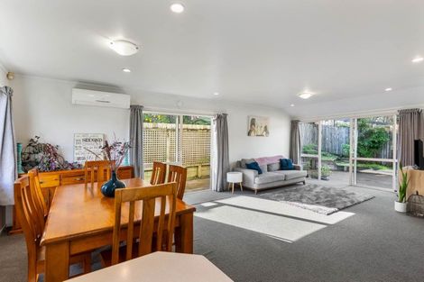 Photo of property in 1/8 Knott Road, Stanmore Bay, Whangaparaoa, 0932
