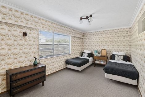 Photo of property in 25 Rauparaha Street, Waikanae Beach, Waikanae, 5036