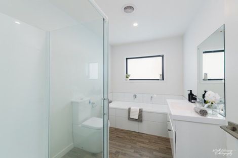 Photo of property in 25 Helvetia Grove, Naenae, Lower Hutt, 5011