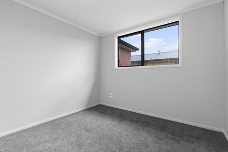 Photo of property in 2/4 Carey Street, Maeroa, Hamilton, 3200
