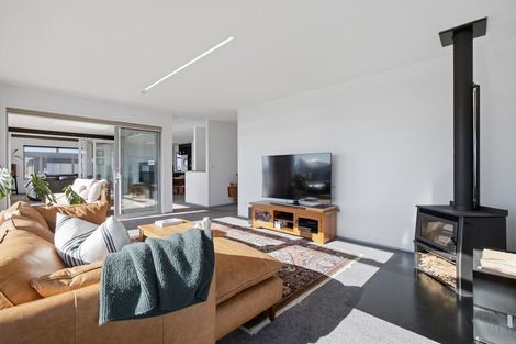 Photo of property in 21 Hine Street, New Plymouth, 4310