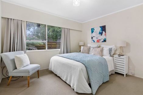 Photo of property in 2/98 Velma Road, Hillcrest, Auckland, 0627