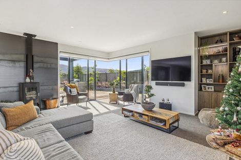 Photo of property in 10 Rodeo Place, Outram, 9019