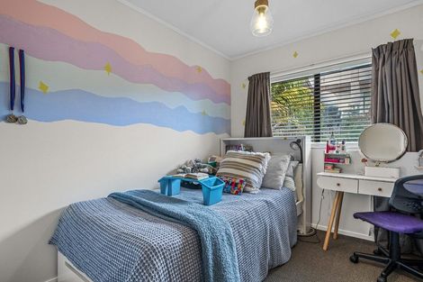 Photo of property in 20 Matisse Drive, West Harbour, Auckland, 0618