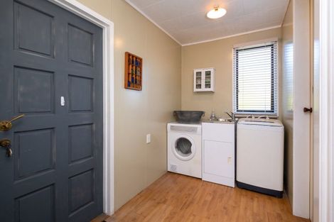 Photo of property in 10 Oregon Road, Te Awanga, 4102