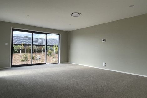 Photo of property in 9 Johnson Place, Stillwater, Silverdale, 0993