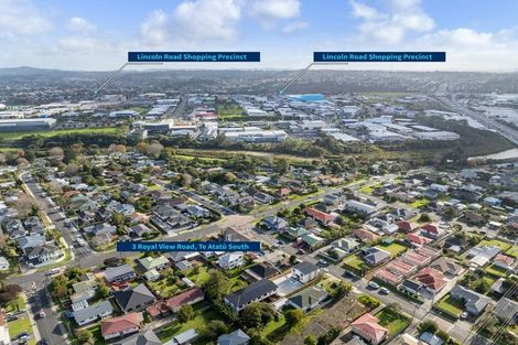Photo of property in 1/3 Royal View Road, Te Atatu South, Auckland, 0610