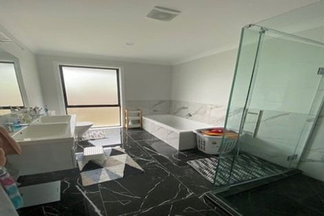 Photo of property in 52 Atherton Terrace, Churton Park, Wellington, 6037