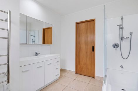 Photo of property in 103 Stapleford Crescent, Browns Bay, Auckland, 0630