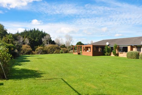 Photo of property in 927 Tauhoa Road, Kaipara Flats, Warkworth, 0984