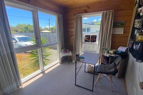 Photo of property in 4 Rimu Street, Waikanae, 5036