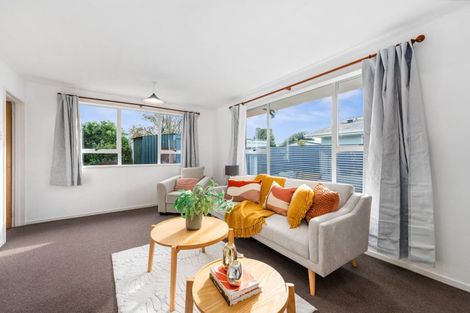 Photo of property in 26 Halswell Crescent, Westbrook, Palmerston North, 4412