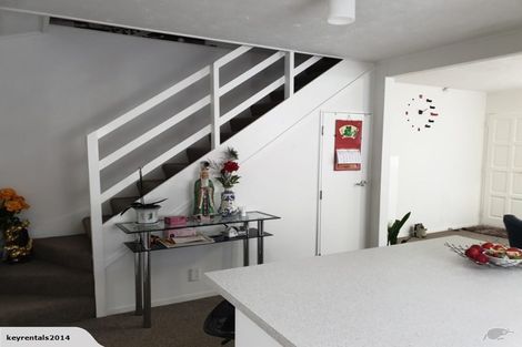 Photo of property in 4/1106 High Street, Taita, Lower Hutt, 5011