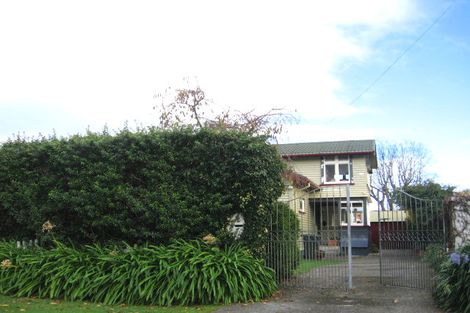 Photo of property in 2/9 Miro, Eastbourne, Lower Hutt, 5013