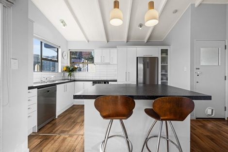 Photo of property in 33 Palmerston Road, Havelock North, 4130