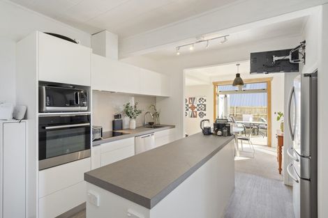 Photo of property in 2 Record Street, Fitzroy, New Plymouth, 4312