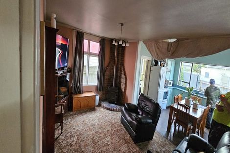 Photo of property in 48 Young Street, Saint Kilda, Dunedin, 9012