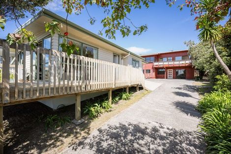 Photo of property in 25 Nui Mana Place, Te Atatu South, Auckland, 0610