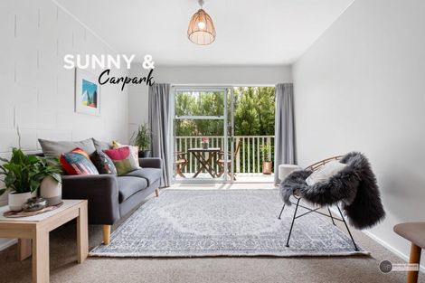 Photo of property in 44i Whites Line West, Woburn, Lower Hutt, 5010