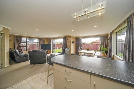 Photo of property in 22 Cleveland Heights, Kelvin Grove, Palmerston North, 4414