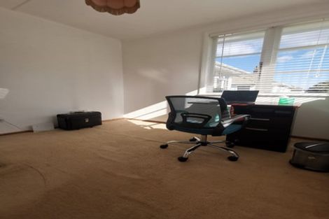 Photo of property in 219 Cambridge Terrace, Naenae, Lower Hutt, 5011
