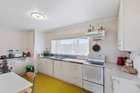 Photo of property in 116 Island Bay Road, Beach Haven, Auckland, 0626