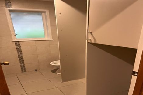 Photo of property in 144 Tiroroa Avenue, Te Atatu South, Auckland, 0610