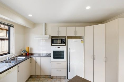 Photo of property in 6 Willscarlet Lane, Hamilton East, Hamilton, 3216