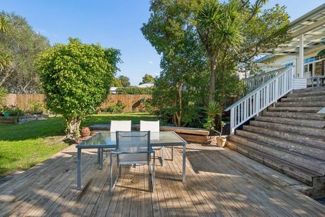 Photo of property in 5 Allenby Avenue, Devonport, Auckland, 0624