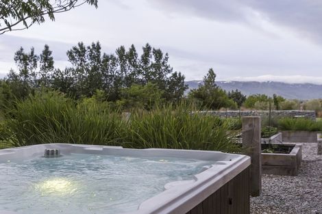 Photo of property in 137 Bannockburn Road, Cromwell, 9384