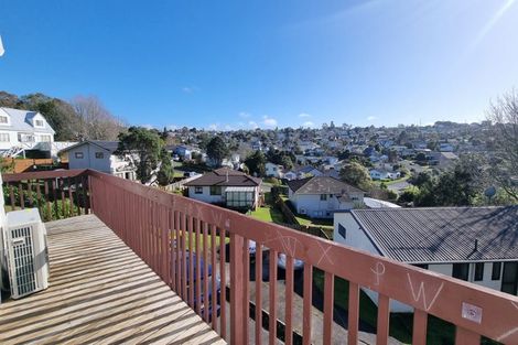 Photo of property in 1/69 Trias Road, Totara Vale, Auckland, 0629