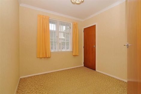 Photo of property in 16 Charles Street, Clouston Park, Upper Hutt, 5018