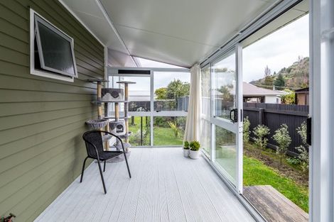 Photo of property in 14 Bell Street, Featherston, 5710