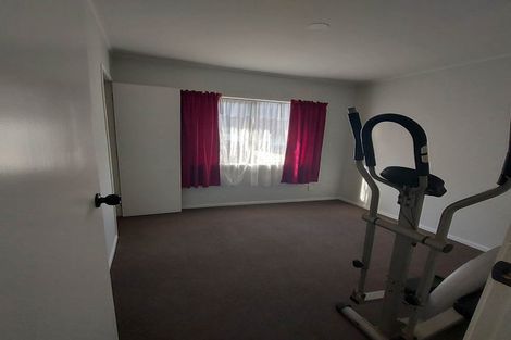 Photo of property in 4 Banksia Place, Goodwood Heights, Auckland, 2105