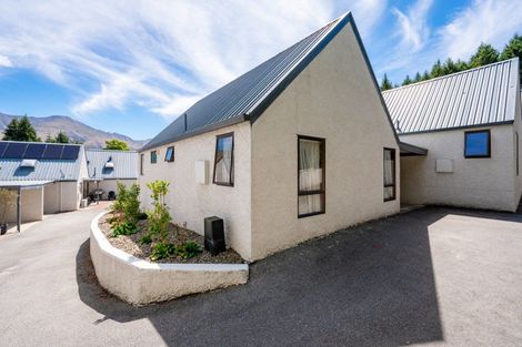 Photo of property in 3/33 Hedditch Street, Wanaka, 9305