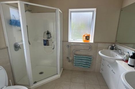 Photo of property in 2 Gairloch Place, Wattle Downs, Auckland, 2103