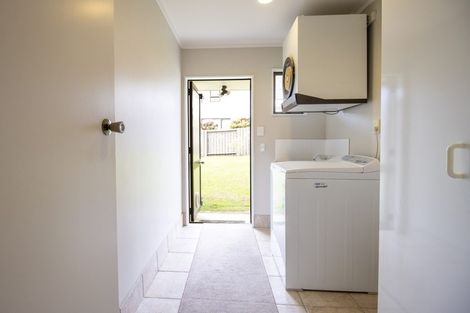 Photo of property in 47 Exploration Way, Whitby, Porirua, 5024