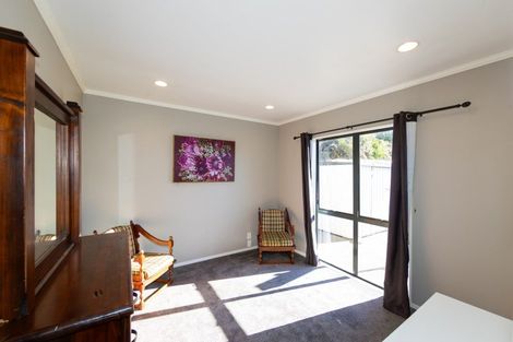 Photo of property in 84 Churchill Drive, Taradale, Napier, 4112