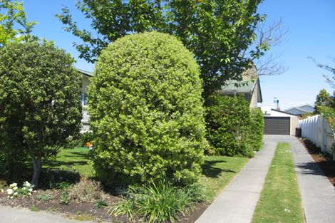 Photo of property in 27 Rossiter Avenue, Redwood, Christchurch, 8051
