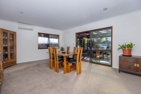 Photo of property in 118 Lachlan Avenue, Hawea Flat, Wanaka, 9382