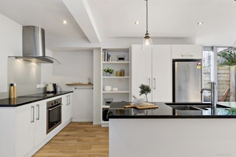 Photo of property in 5/142 Onslow Road, Khandallah, Wellington, 6035