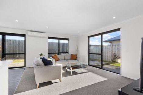 Photo of property in 15 Eric Melrose Lane, Halswell, Christchurch, 8025