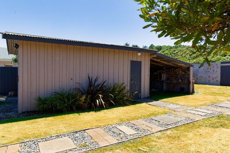 Photo of property in 19 South Bay Parade, South Bay, Kaikoura, 7300